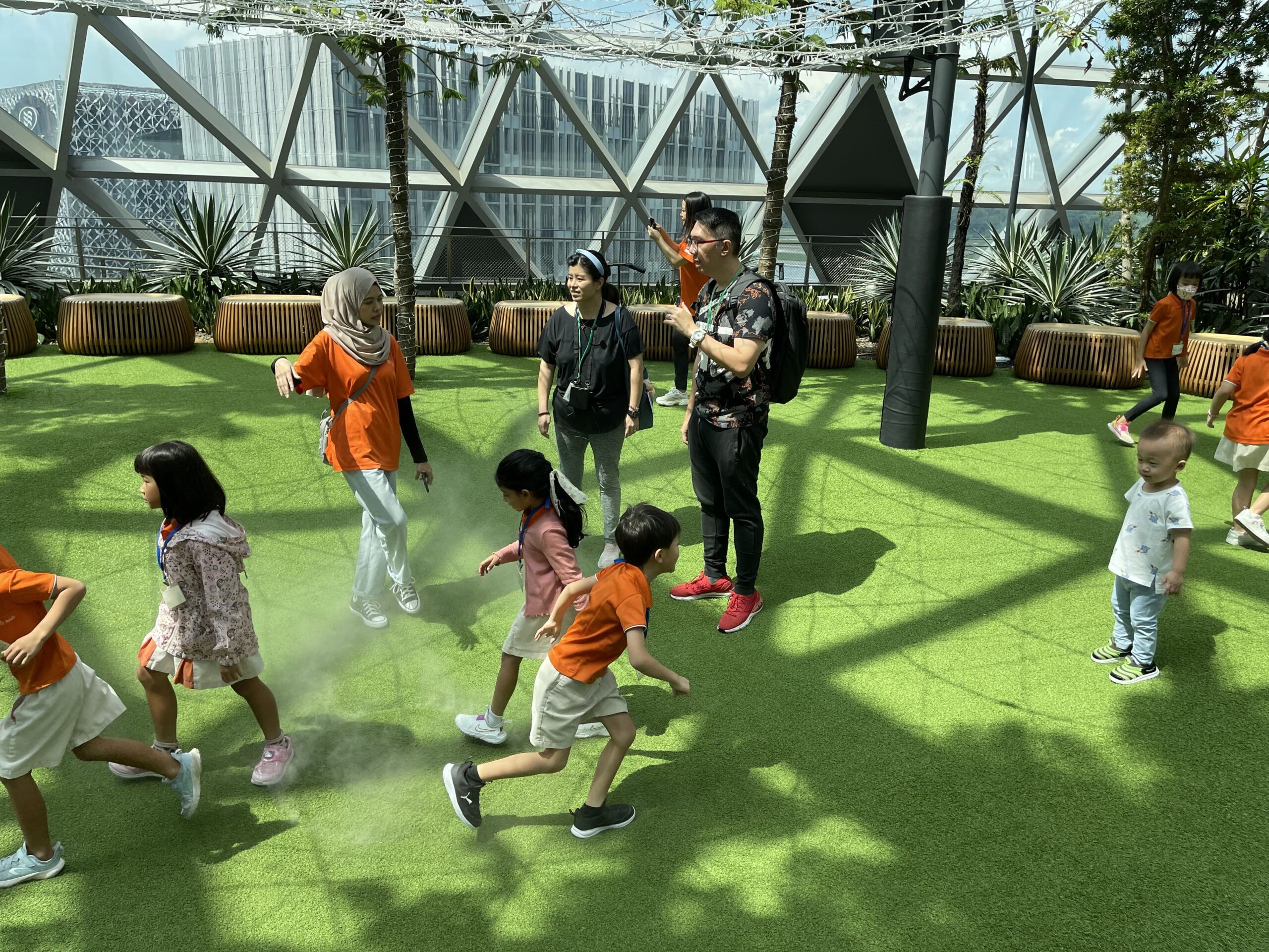 Movement and exercise station